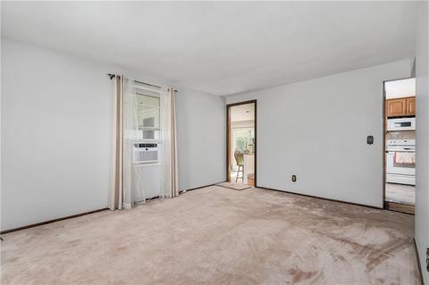 395 Grandview Ave, Woonsocket, RI 02895 photo 6