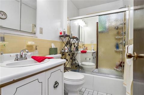 395 Grandview Ave, Woonsocket, RI 02895 photo 16