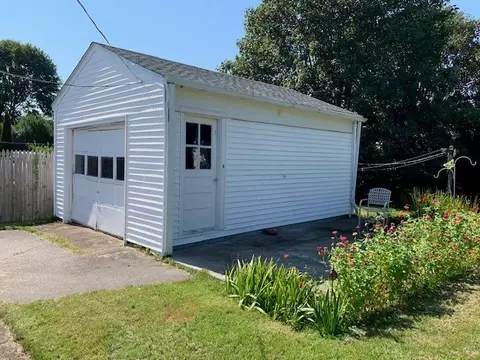 74 Tower St, Westerly, RI 02891 photo 25