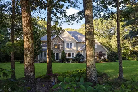 37 Azalea Ave, Exeter, RI 02822 photo 3