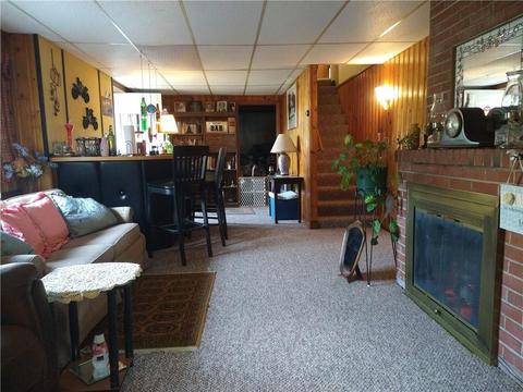 35 Caverly St, Warwick, RI 02886 photo 14