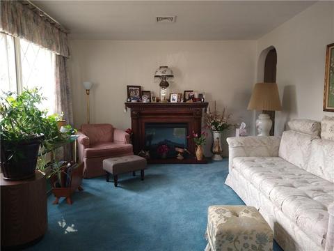 35 Caverly St, Warwick, RI 02886 photo 7