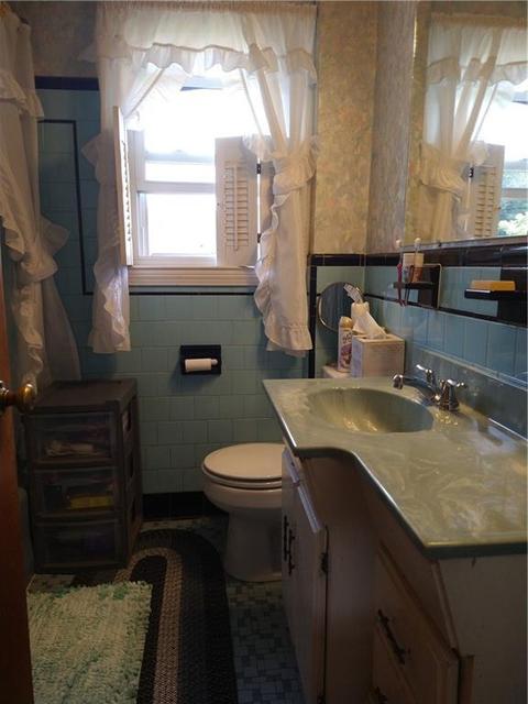 35 Caverly St, Warwick, RI 02886 photo 13
