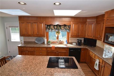 9 Horne Dr, Westerly, RI 02891 photo 9