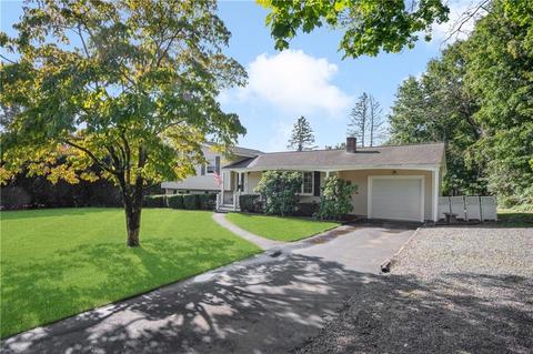 144 Douglas Rd, Warwick, RI 02886 photo 2