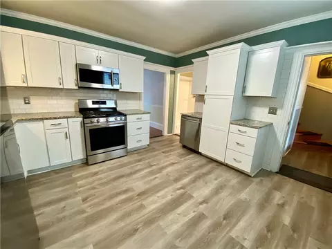 544 Winter St, Woonsocket, RI 02895 photo 12