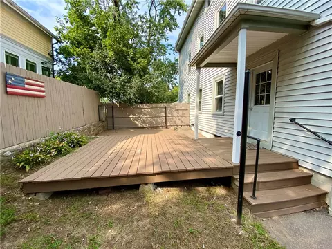 544 Winter St, Woonsocket, RI 02895 photo 8