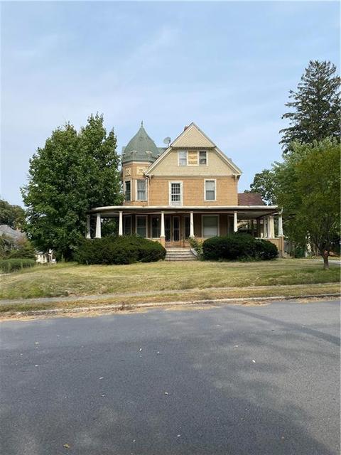 367 Prospect St, Woonsocket, RI 02895 photo 3
