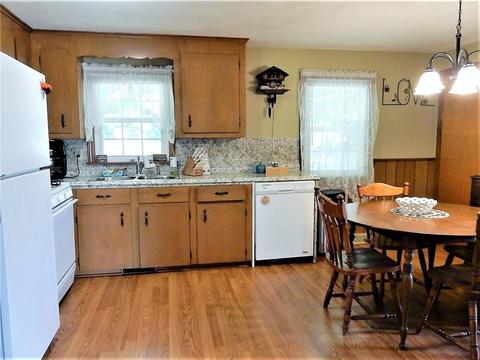 233 Sandy Ln, Warwick, RI 02889 photo 10