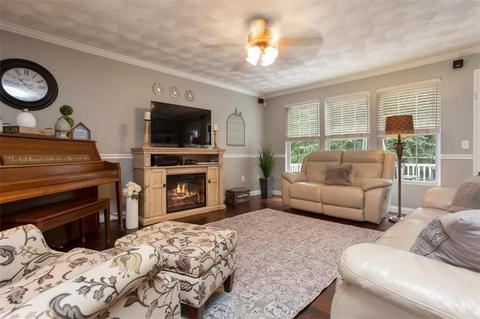 34 Ashbrook Dr, Cranston, RI 02921 photo 7
