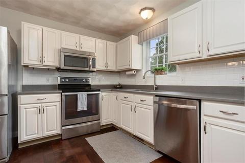 34 Ashbrook Dr, Cranston, RI 02921 photo 19