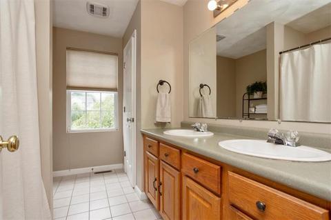 34 Ashbrook Dr, Cranston, RI 02921 photo 22