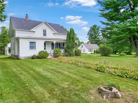1237 Putnam Pike, Glocester, RI 02814 photo 2