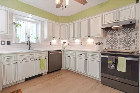 3925 Flat River Rd, Coventry, RI 02816 photo 12