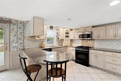 143 Midget Ave, Warwick, RI 02886 photo 18