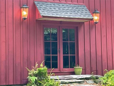 112 Pray Hill Rd, Glocester, RI 02814 photo 2