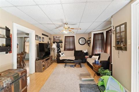 172 Mowry St, Woonsocket, RI 02895 photo 8