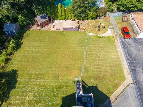 172 Mowry St, Woonsocket, RI 02895 photo 2