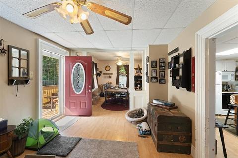 172 Mowry St, Woonsocket, RI 02895 photo 5