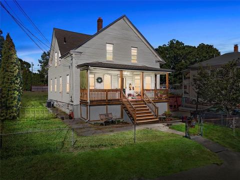 172 Mowry St, Woonsocket, RI 02895 photo 3