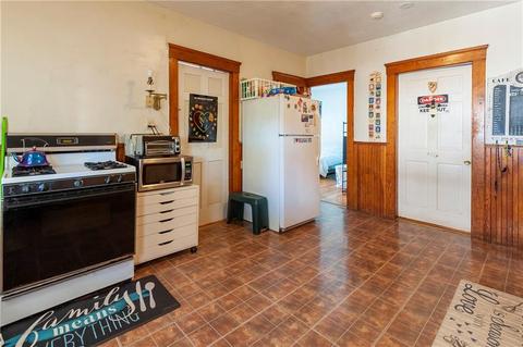 82 Park Ave, Woonsocket, RI 02895 photo 13