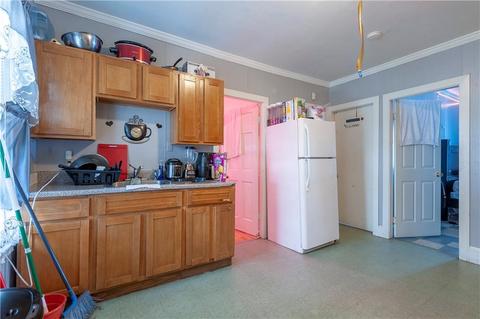 82 Park Ave, Woonsocket, RI 02895 photo 23