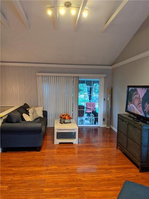 80 Viceroy Rd, Warwick, RI 02886 photo 4