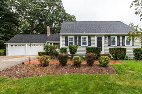 65 Saxony Dr, Warwick, RI 02886 photo 1