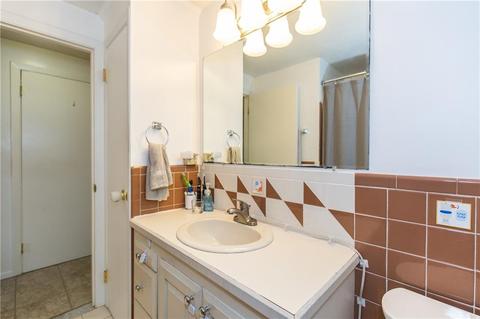 65 Saxony Dr, Warwick, RI 02886 photo 35