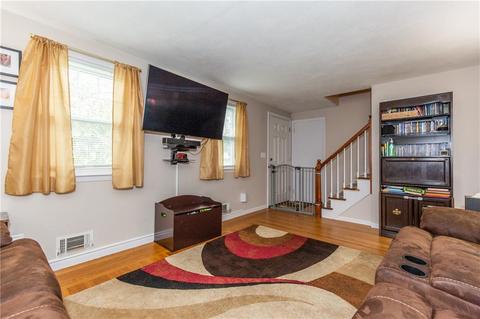 65 Saxony Dr, Warwick, RI 02886 photo 7