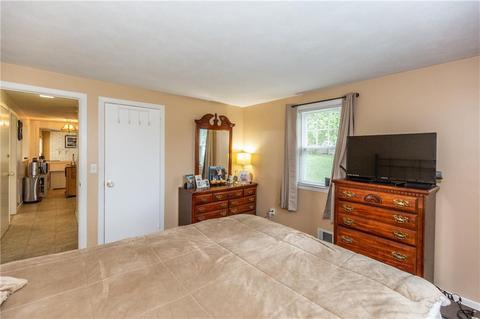 65 Saxony Dr, Warwick, RI 02886 photo 26