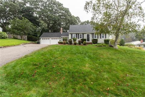 65 Saxony Dr, Warwick, RI 02886 photo 3