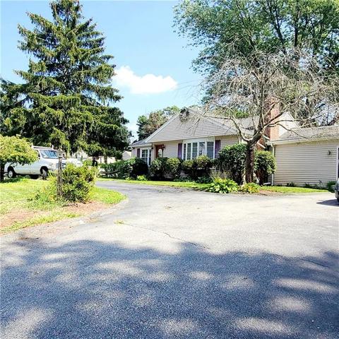 7 Abner St, Smithfield, RI 02917 photo 3