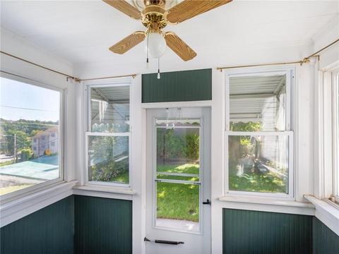 238 Park Pl, Woonsocket, RI 02895 photo 5