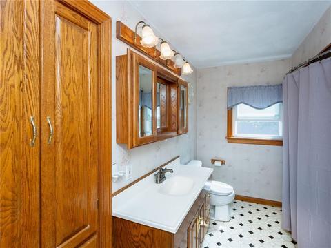 238 Park Pl, Woonsocket, RI 02895 photo 12