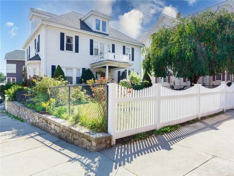 238 Park Pl, Woonsocket, RI 02895 photo 2