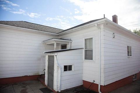 87 Maple Ave, Barrington, RI 02806 photo 5