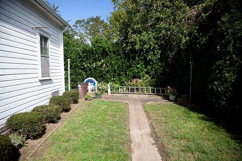 87 Maple Ave, Barrington, RI 02806 photo 7