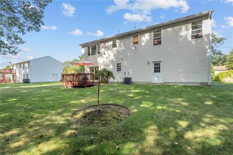 60 Lillian Ct, Warwick, RI 02886 photo 2