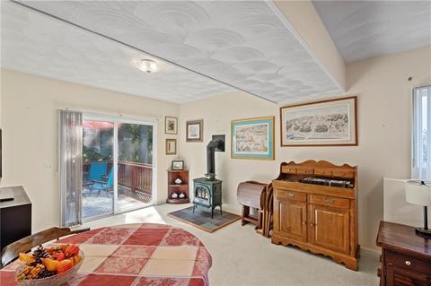 60 Lillian Ct, Warwick, RI 02886 photo 32