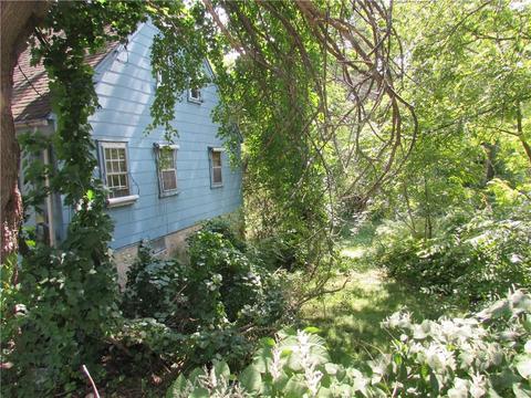 200 Putnam Pike, Glocester, RI 02829 photo 4