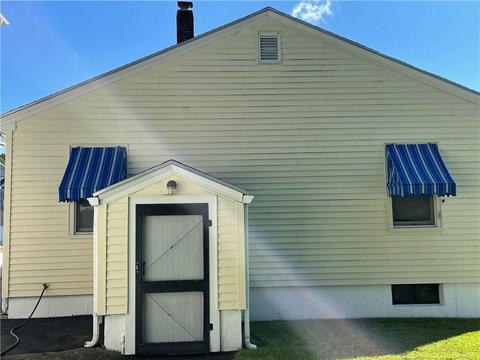 33 Le Brun Ave, Woonsocket, RI 02895 photo 4