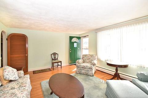 159 Falcon Ave, Warwick, RI 02888 photo 3