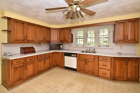 159 Falcon Ave, Warwick, RI 02888 photo 5