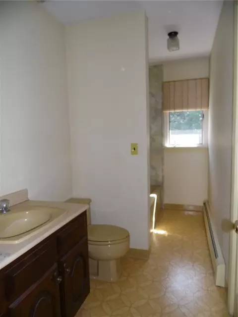 26 Valley Dr, Westerly, RI 02891 photo 17
