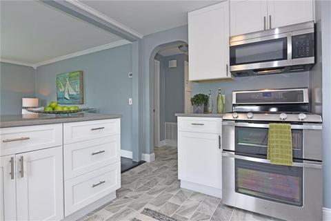 15 Harmony Ct, Warwick, RI 02889 photo 4
