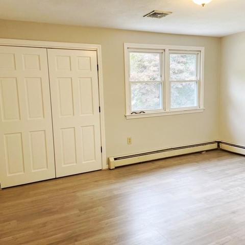 35 Custer St, Warwick, RI 02889 photo 9