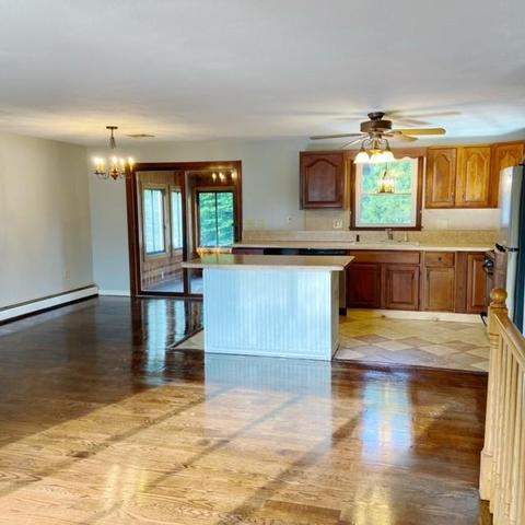 35 Custer St, Warwick, RI 02889 photo 3