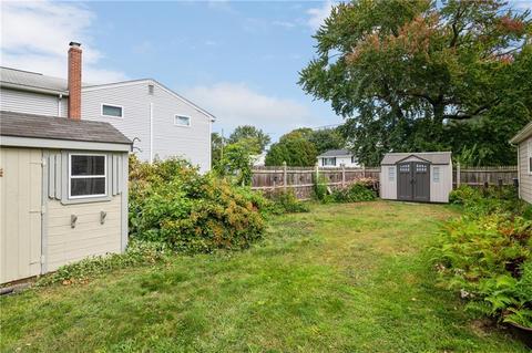 55 Marian Ln, Woonsocket, RI 02895 photo 28
