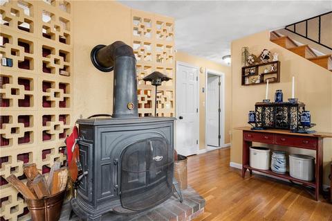 55 Marian Ln, Woonsocket, RI 02895 photo 13